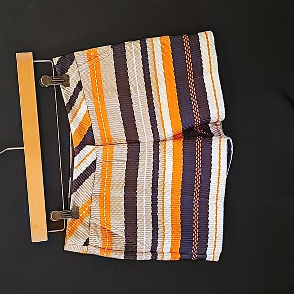 Trina Turk Shorts - Picture 1 of 4